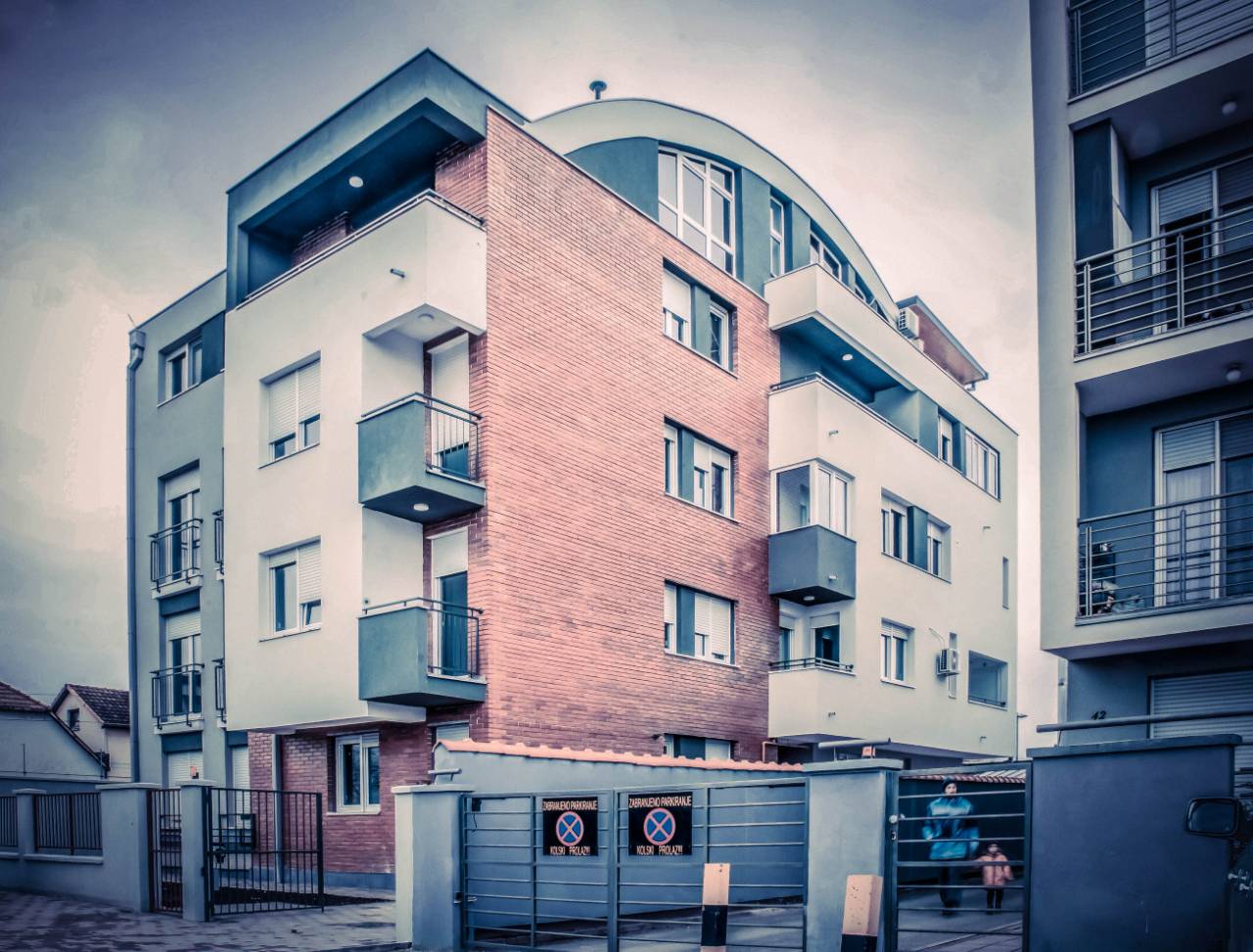 Stambena zgrada –  Mornarska 44, Novi Sad